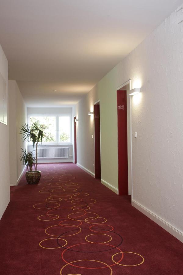Stern Hotell Albershausen Exteriör bild